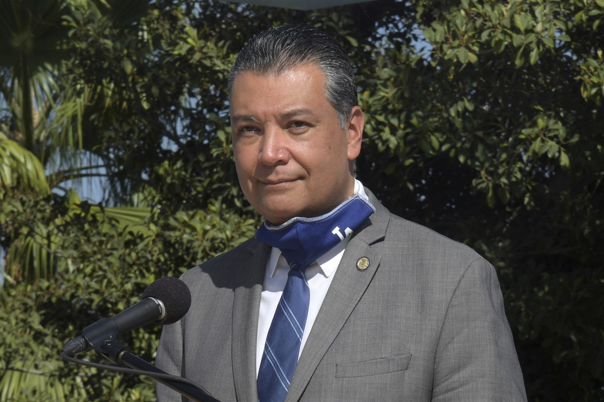 Caption: Alex Padilla’s selection to the Senate is historic, and it’s a milestone in Latinx representation in California. But is it really progressive? Photo:Kirby Lee / AP file