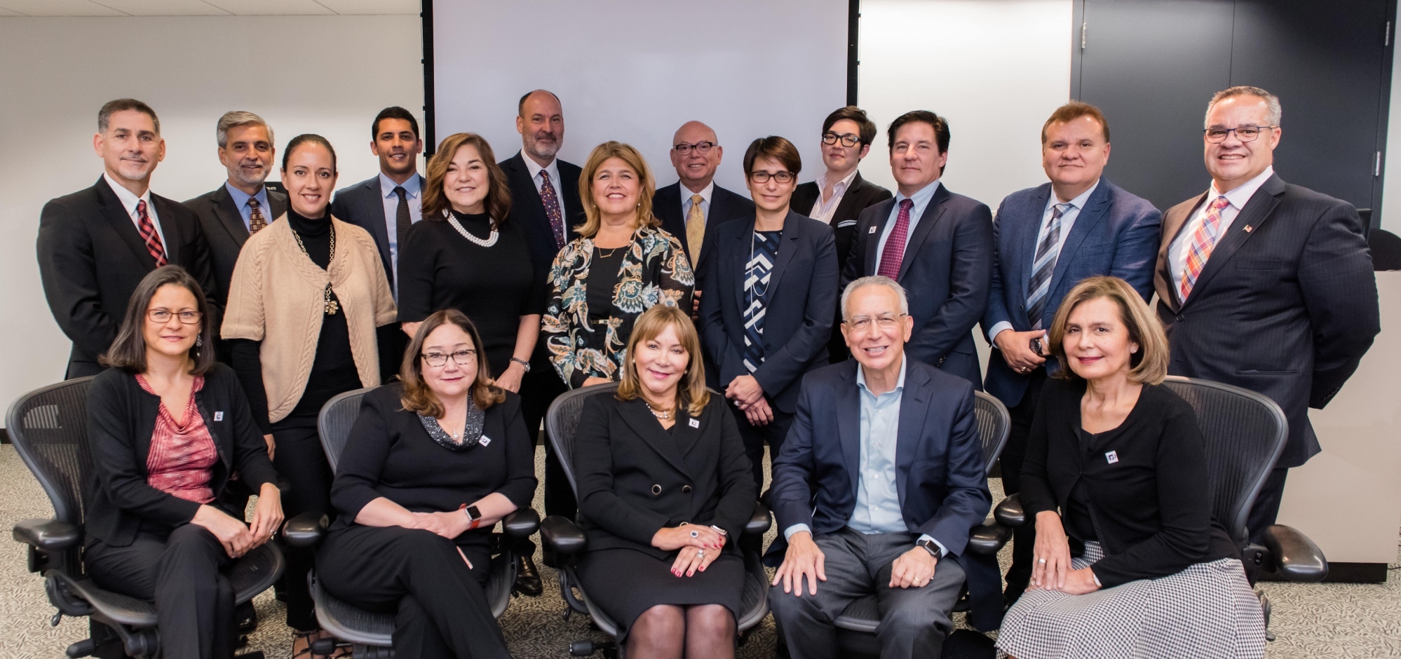 El Fondo Educativo de Directores Corporativos Latinos busca nombrar un nuevo director y coordinador. Foto: Asociación de Directores Corporativos Latinos.