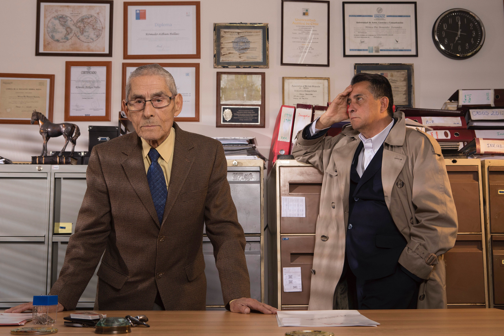 El agente topo film still with Sergio and Detective Romulo (left to right). Courtesy of The Sundance Film Institute.
