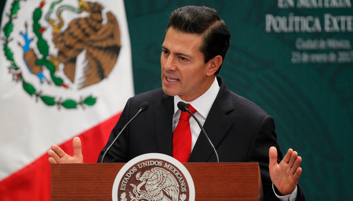 The president of Mexico, Enrique Peña Nieto, speaks during an act at the official residence of the Pines in Mexico City (Mexico). Peña Nieto said he will seek a "comprehensive negotiation" with the new US Government, which includes all issues, and called for any repatriation of undocumented persons to be carried out in an "orderly and coordinated manner". EFE