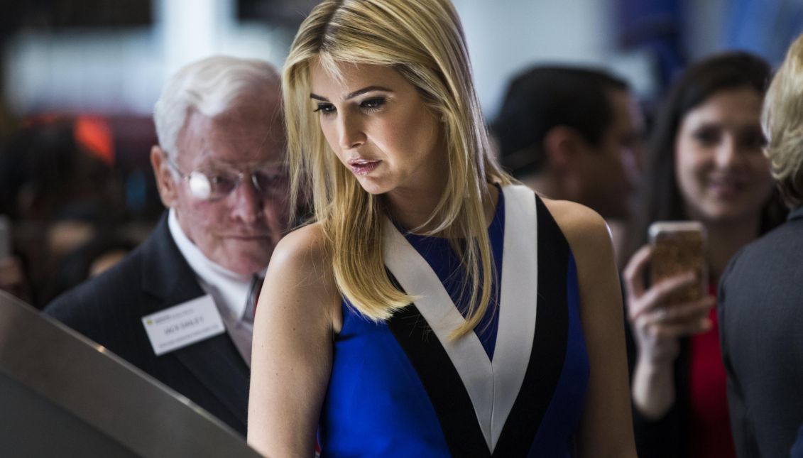 US President daughter Ivanka Trump meeting students in a Washington D.C. Museum, last week.  EFE/Jim Lo Scalzo