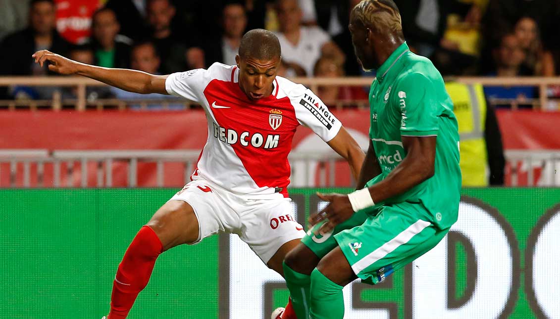 Kylian Mbappé who was born on December the 20th of 1988 showed his great speed and ability to score in the Under-19 European Cup held in Germany in 2016. Monaco’s striker led France to the championship, scoring five goals in five contests. EFE
