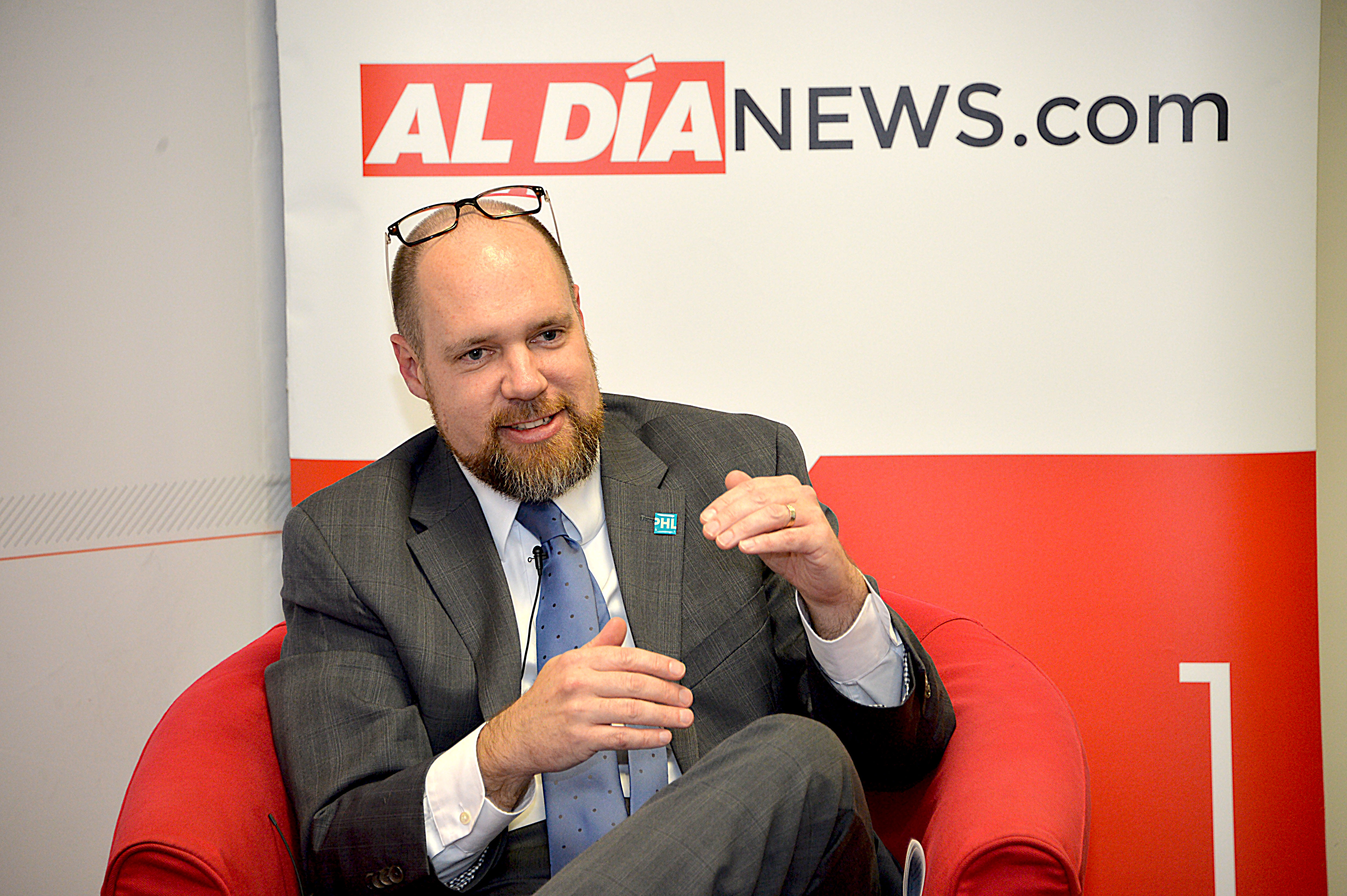 Trevor Day, Commissioner of Philadelphia's Procurement Department talks about contract opportunities offered for businesses during a dialogue session at AL DIA News offices.  Photo: Samantha Laub/AL DIA