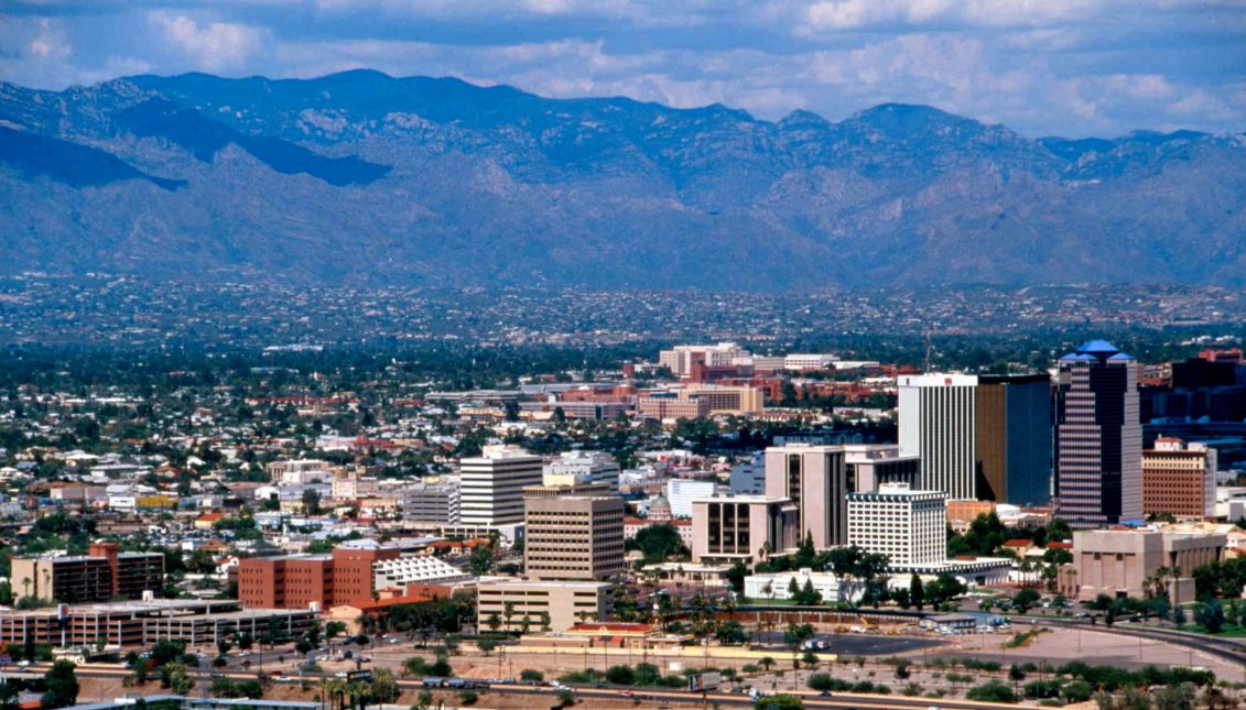 La ciudad de Tucson, Arizona, con la cordillera de Santa Catalina al fondo. Foto: Wikipedia