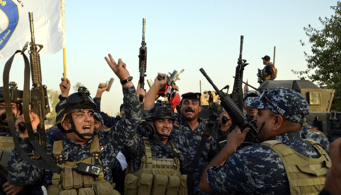 Iraqi Soldiers celebrate in the center of Mosul, Iraq, on Monday, July 10, 2017. Iraqi Prime Minister Haider al-Abadi declared Mosul's release from control of the self-proclaimed Islamic State (EI) group after eight months of clashes by Iraqi forces and a coalition led by the United States to overthrow the city's last militant stronghold. EFE/STR