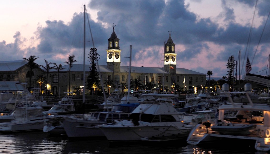 Photo of the Royal Dockyard Naval Port in Sandy's Parish (Bermuda). A massive leak of documents last November 5, 2017 reported simultaneously in several media an investigation called “Paradise Papers”. Among the 13 million documents of "opaque territories" appear names like those of the Queen Elizabeth II of England or Noor of Jordan. EFE / John G. Mabanglo