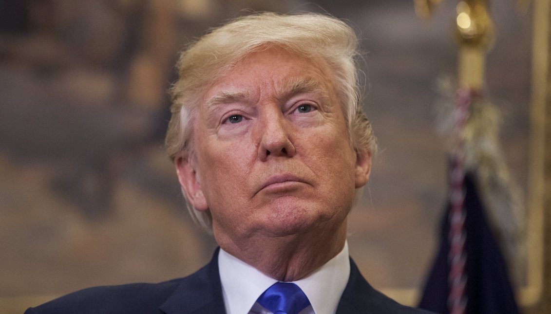 US President Donald Trump (c) endorses the US Immigration Reform Act for Strong Employment (RAISE), along with Arkansas Republican Senator Tom Cotton, and along with Republican Senator from Georgia, David Perdue, at a White House event in Washington, USA, on August 2, 2017. EFE / Zach Gibson