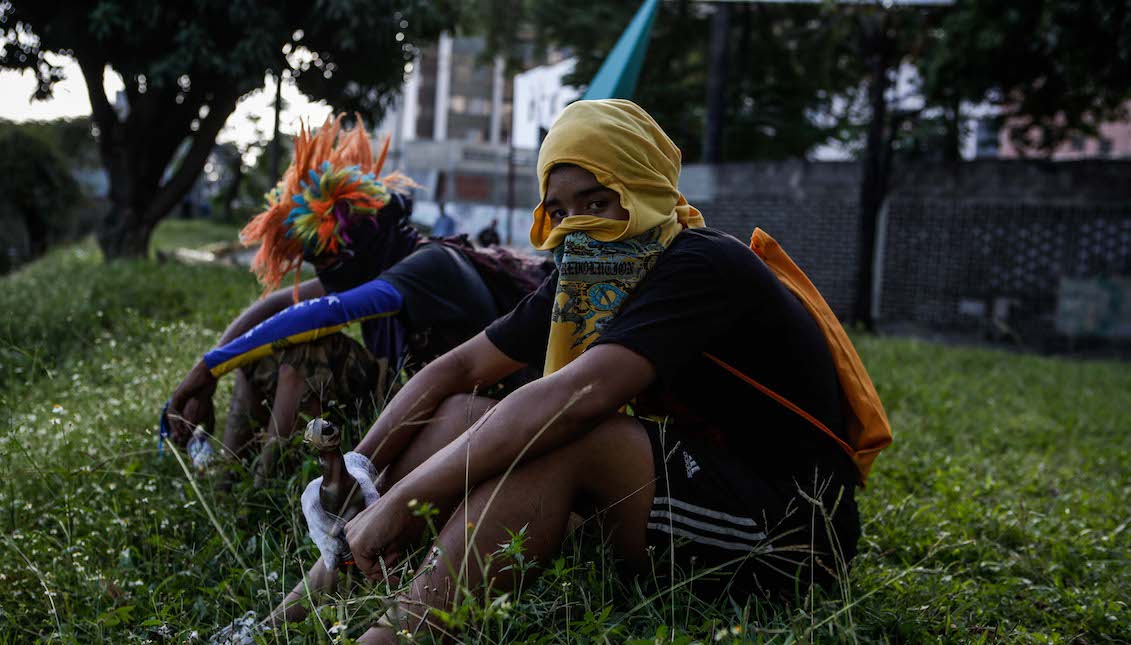 Opposition protesters participated in the "national trancazo against the dictatorship" on Tuesday, July 4, 2017, in Caracas (Venezuela). EFE/CRISTIAN HERNÁNDEZ
