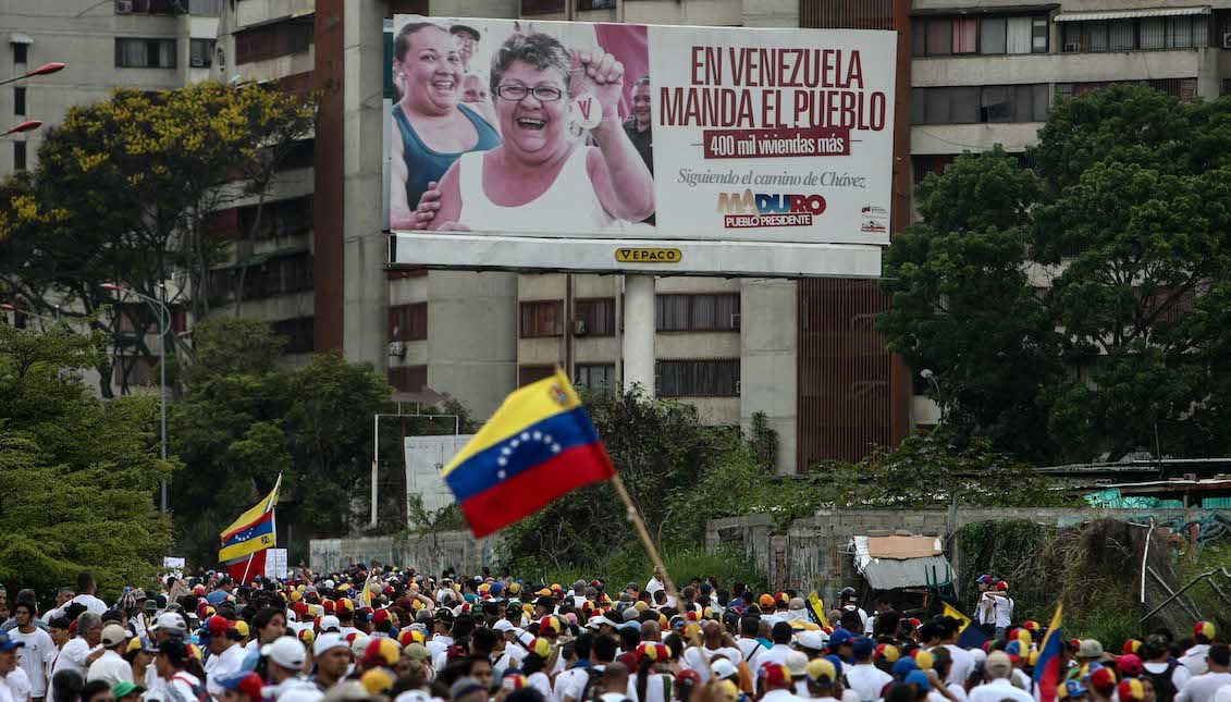 Opponents of the government of Venezuela's President Nicolás Maduro are participating in a demonstration against the national government on Saturday, April 22, 2017, in Caracas, Venezuela. EFE/Cristian Hernández