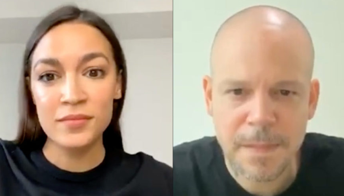 La representante demócrata Alexandria Ocasio-Cortez entrevistada por Residente Calle 13. Photo: YouTube