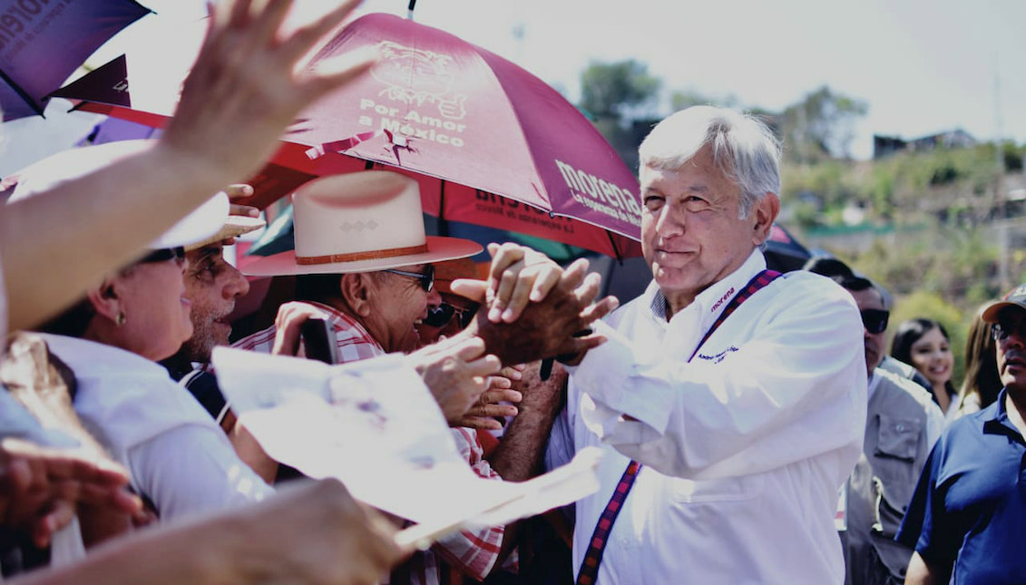 The Mexican presidential candidate Andrés Manuel López Obrador (R), upon his arrival at a formal ceremony in the municipality of Santiago Ixcuintla, in Nayarit (Mexico). EFE/Candidate's press team 