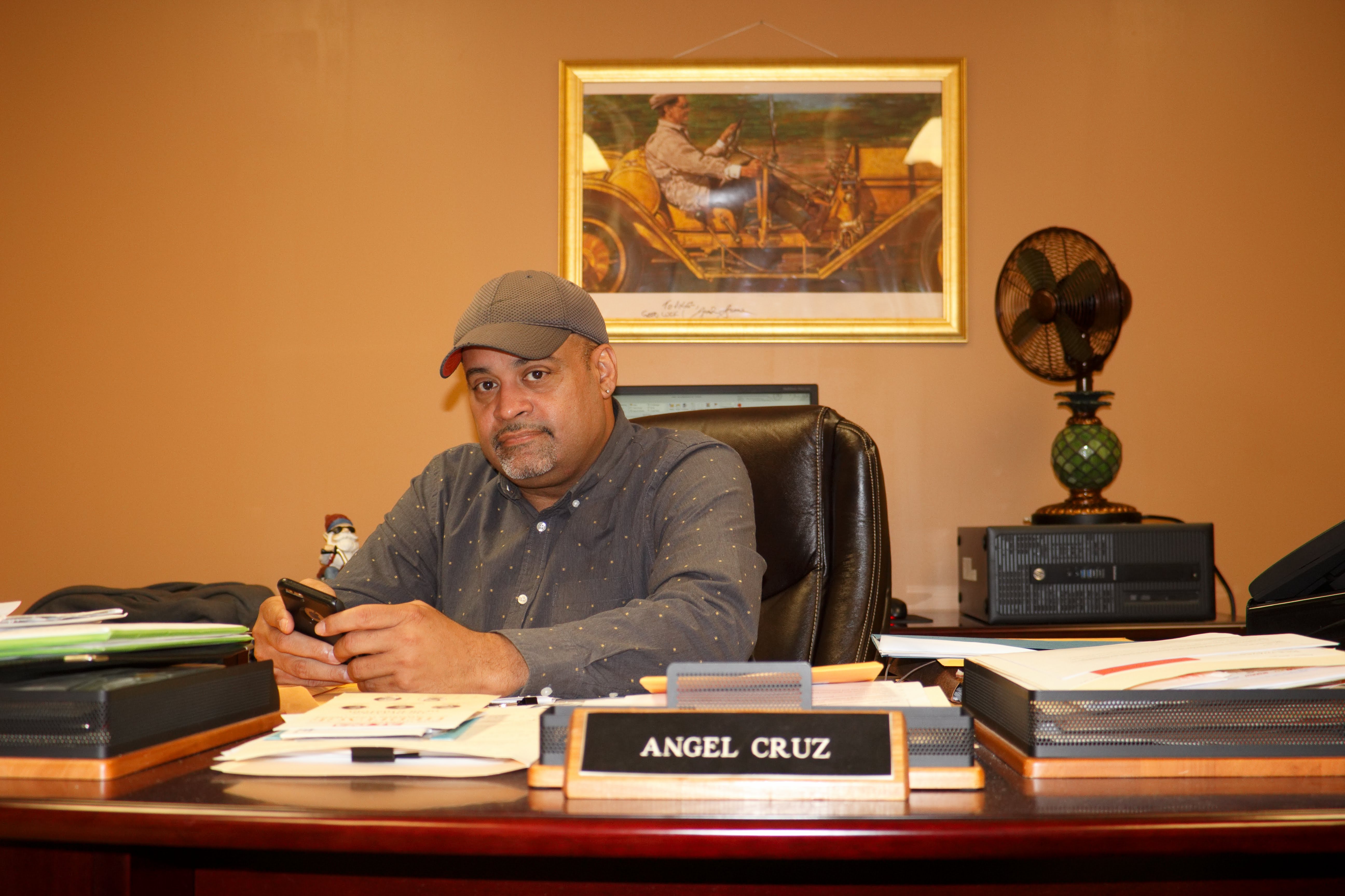 State Representative Angel Cruz in his Philadelphia office. Photo: David Maas / AL DÍA News.