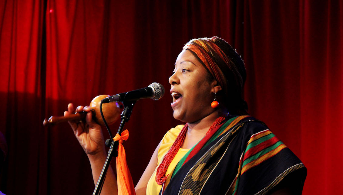 Betsayda Machado during the June 18 presentation at the Péristyle Festival in Lyon, France. Photo: Yamily Habib/AL DIA News.​​​​​​​