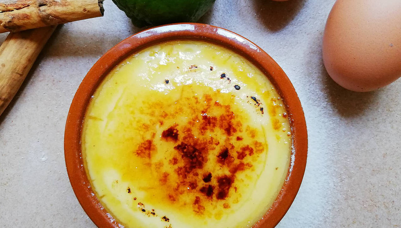 La crema catalana no es ni creme brulée ni crema pastelera. Foto: Wikipedia