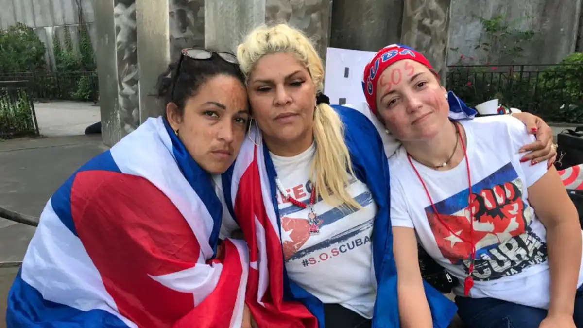 Cuban activists protest in hunger strike in front of the UN.