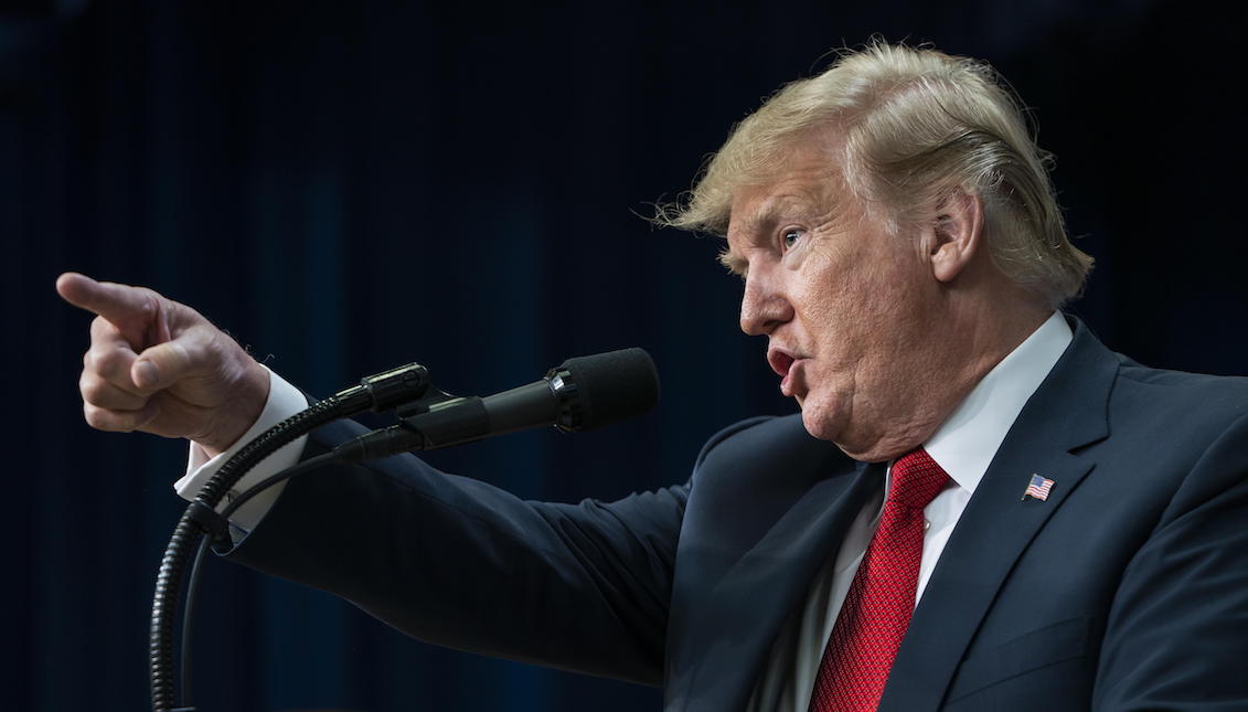 El presidente de Estados Unidos, Donald J. Trump, habla sobre inmigración en el edificio de la oficina ejecutiva Eisenhower en Washington. EFE/EPA/Jim Lo Scalzo