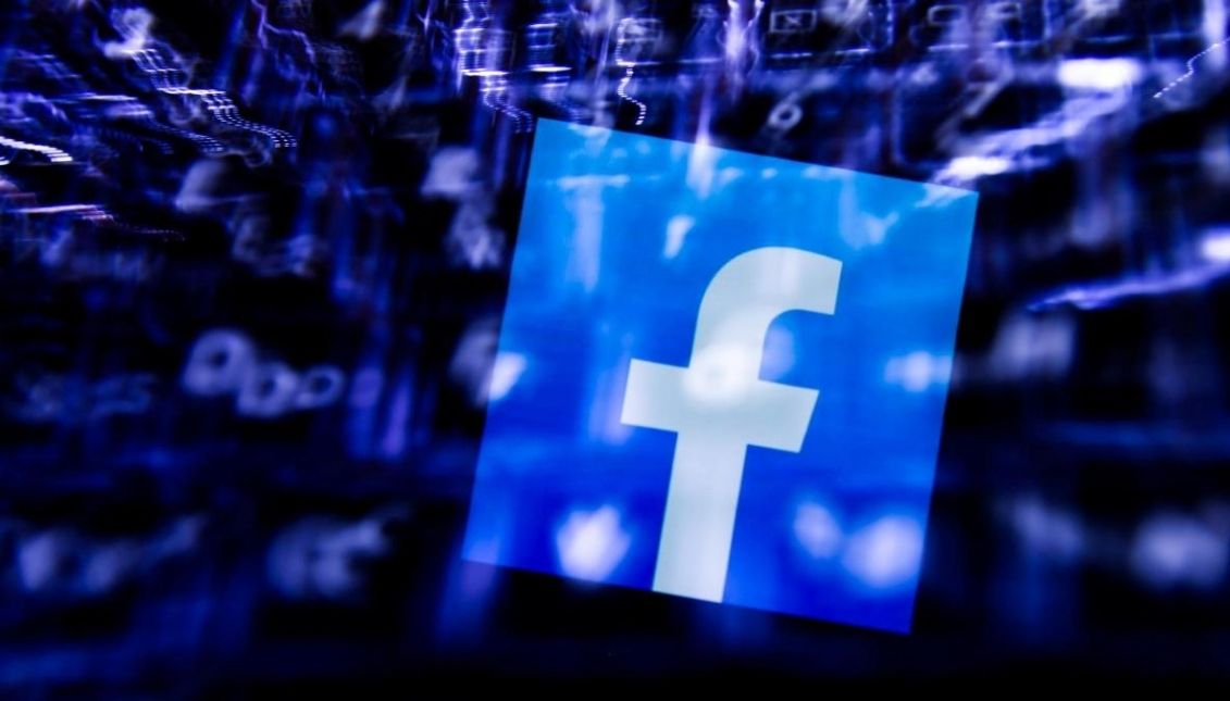 Facebook presented a massive downtime in its services on Monday. 