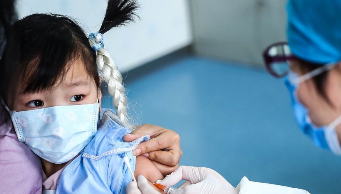 Children aged 2 to 5 years could receive a third dose of Pfizer's vaccine. Photo: UN