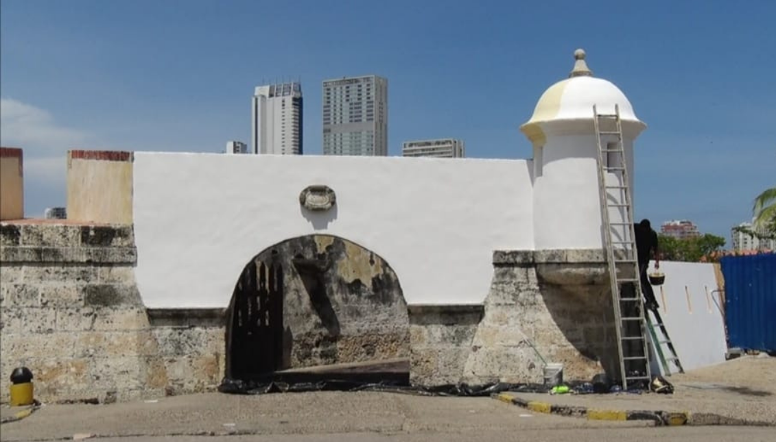 The walls of San Sebastián del Pastelillo Fort were painted. Photo: Screenshot from social media video