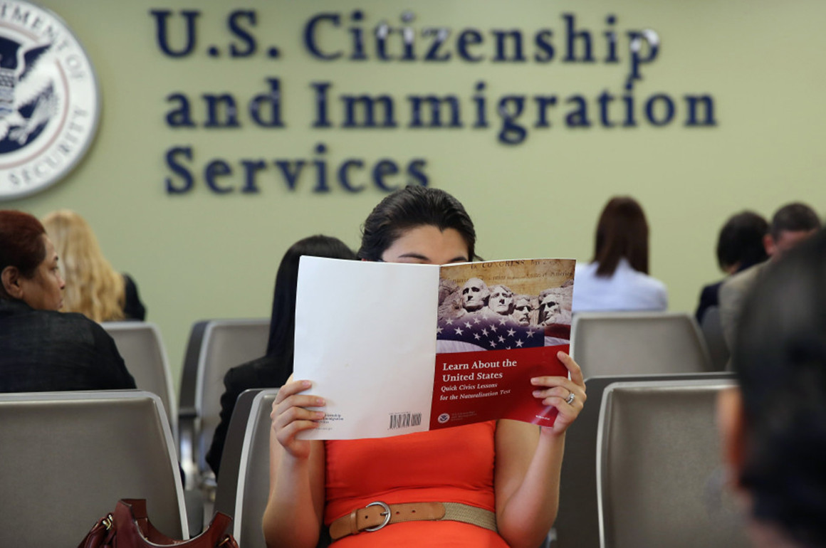  On Dec. 1 2020, the USCIS unveiled a new version of the citizenship test, which was met with widespread criticism. Photo: John Moore/Getty Images