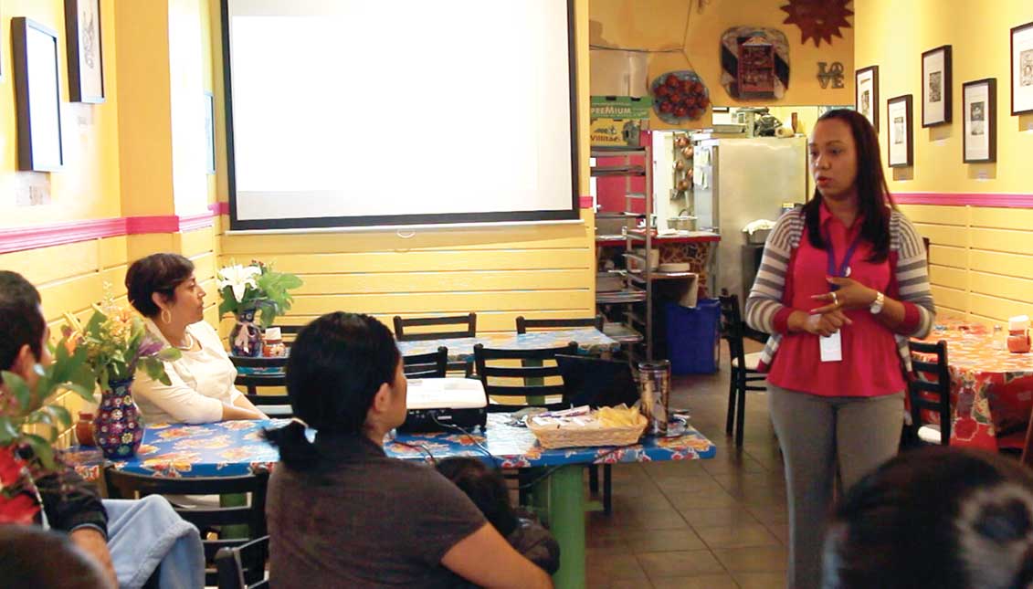 Juliana Sarita, of Women Organized Against Rape, during the workshop against sexual harassment at El Compadre, South Philly. Edwin López Moya / AL DÍA News