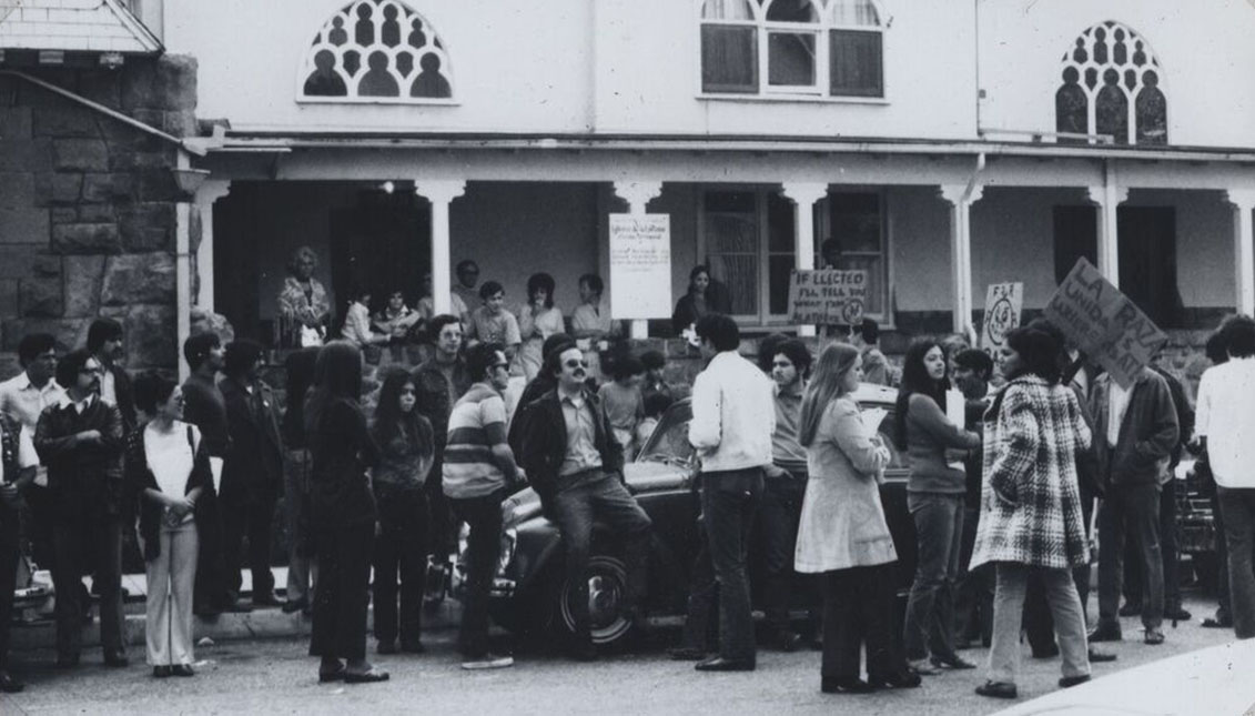 Protesta contra Richard Alatorre, años 60. Photo: Nancy Von Lauderback Tovar -Archivos de Lydia López. 