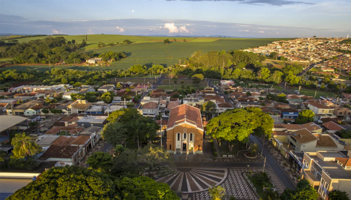 El experimento del Instituto Butantan utilizando la ciudad de Serrana como piloto es el primer estudio de este tipo a nivel mundial. Photo: Jonne Roriz/Bloomberg