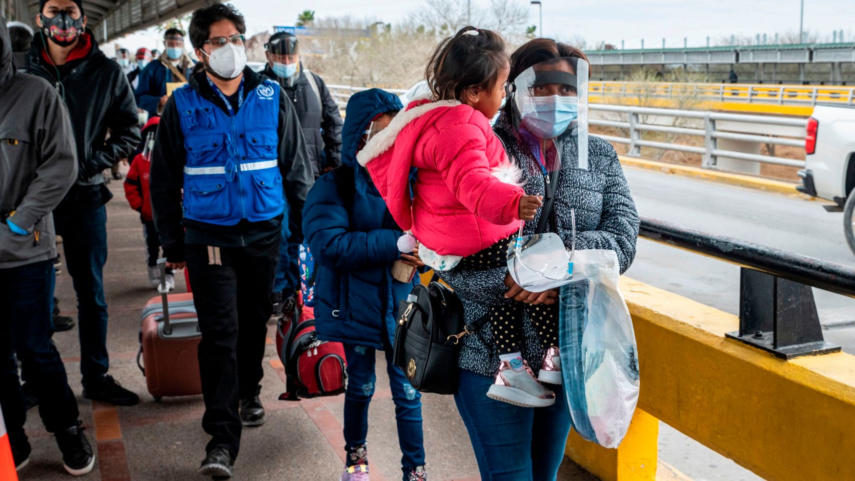 A considerable increase of unaccompanied minors at the U.S.-Mexico border has put the Biden administration’s policies under scrutiny, but it happened after the end of Title 42. Photo: SERGIO FLORES/AFP via Getty Images 