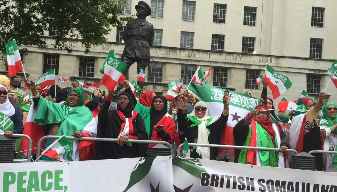 Ciudadanos somalíes se manifestaron en Londres el pasado 18 de mayo, exigiendo el respeto a los derechos civiles y humanos en su país. LBWPhoto