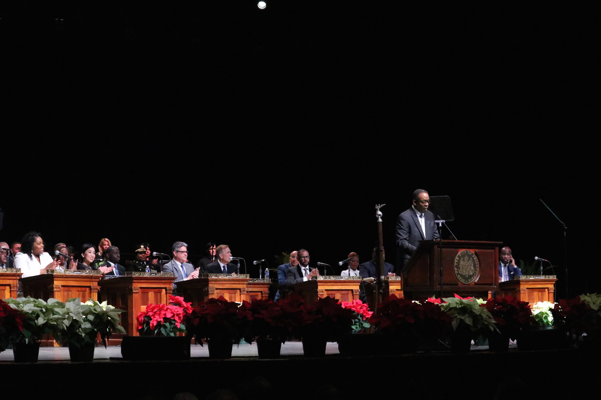 Council President Darrell Clarke addresses the crowd at Monday's inauguration held at the Met Philly. Photo: Nigel Thompson/AL DÍA News.