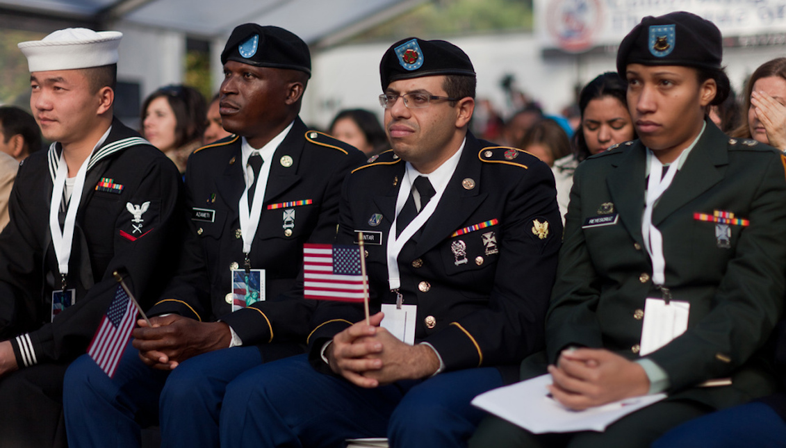 A group of immigrants serving in the armed forces become citizens at a naturalization ceremony in New York. (Photo: Sgt. Randall A. Clinton/Marine Corps)