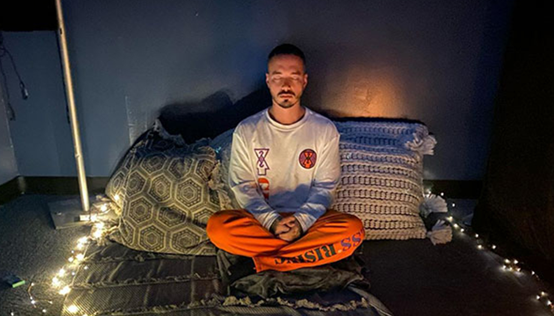 J.Balvin practica meditación al menos dos veces al día durante la cuarentena. Instagram.