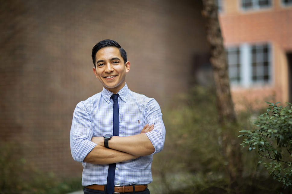 José Maciel, el universitario de School of Penn Nursing and Nutrition, ganó en 2019 President’s Engagement Prize por su organización sin fines de lucro se llama Cultivando Juntos.