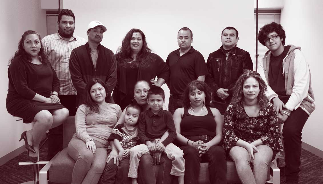 Members of Juntos, the immigrant rights advocacy and community organization that brings together dozens of Mexican families that live in South Philadelphia. Photo: Samantha Laub / AL DÍA News