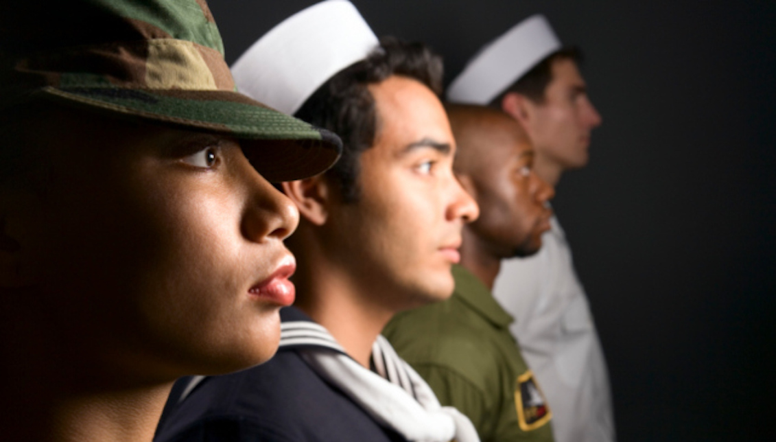 Ascending in the U.S. military is more difficult for Latinos. (Thinkstock images)