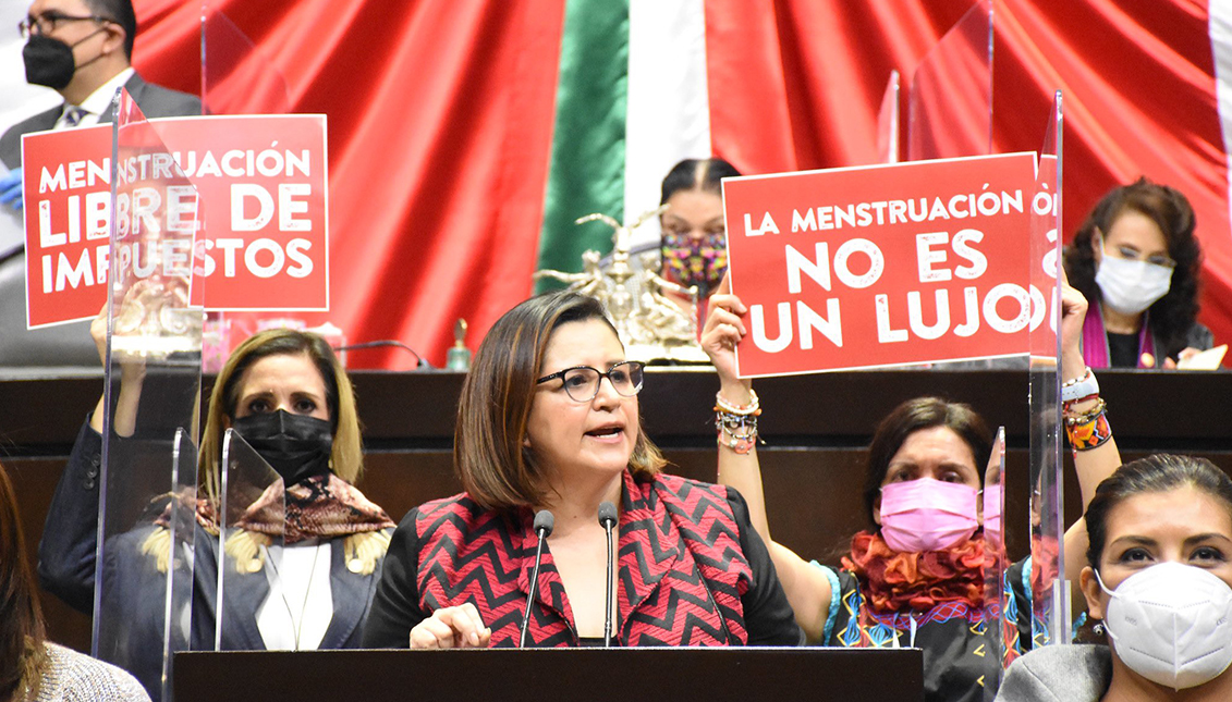 La diputada Martha Tagle defendió en el Congreso mexicano el pasado miércoles 21 de octubre el derecho de las mujeres a una menstruación digna. Photo: @MarthaTagleMed
