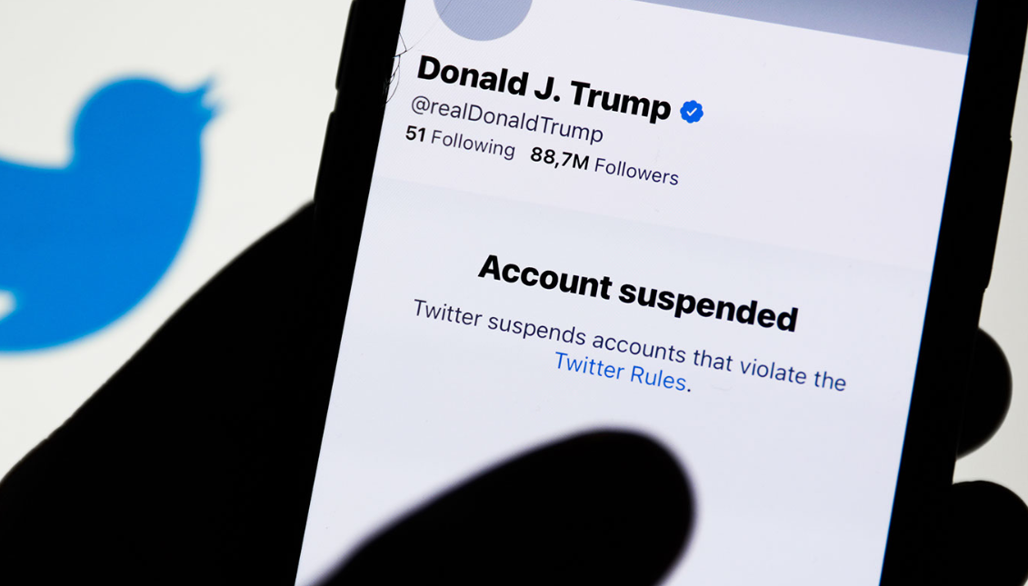 Trump's suspened Twitter account. Photo: Jakub Porzycki/NurPhoto