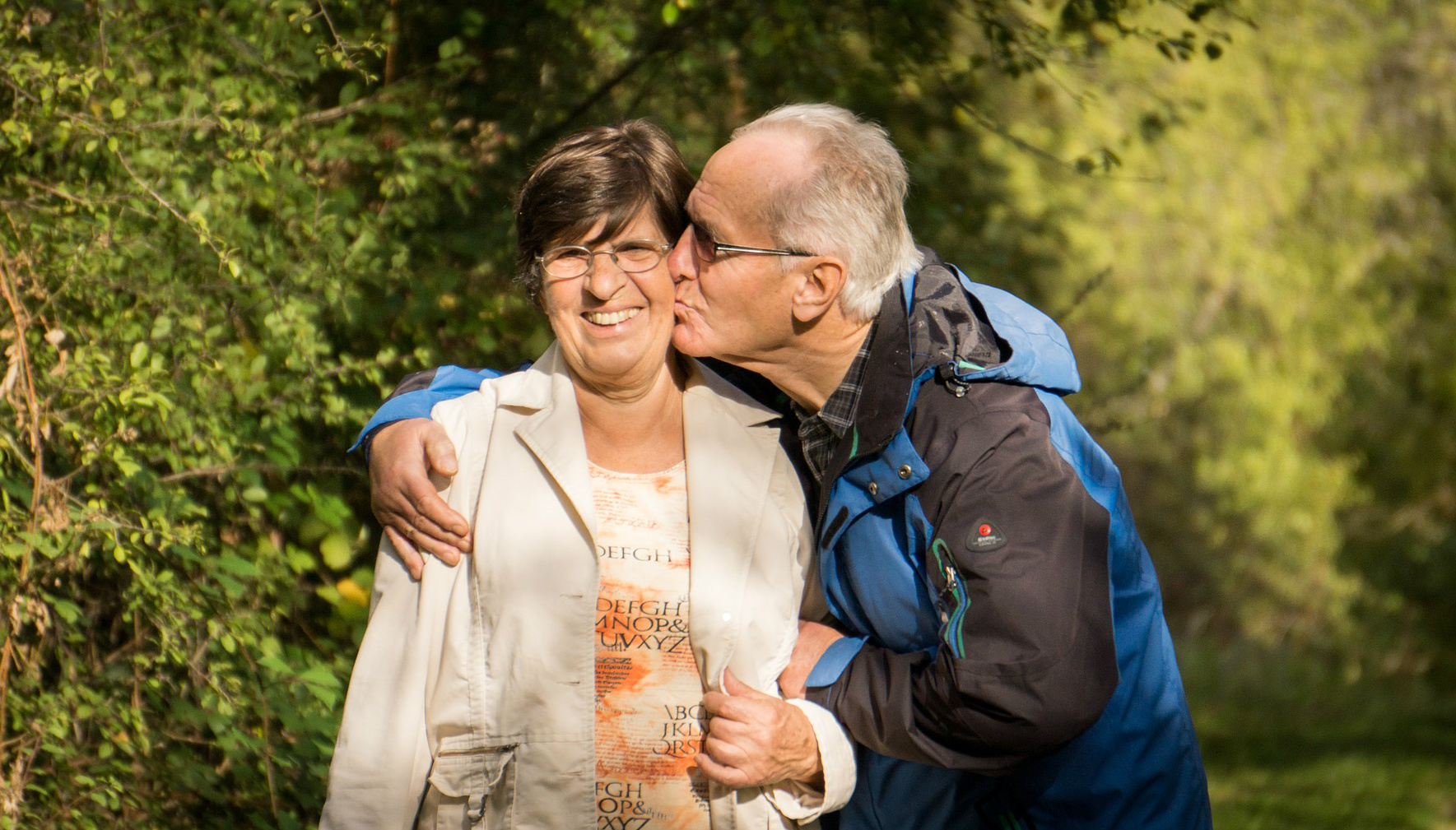 Las personas mayores son las más afectadas por la osteoporosis. Foto: Marvin_SNCR