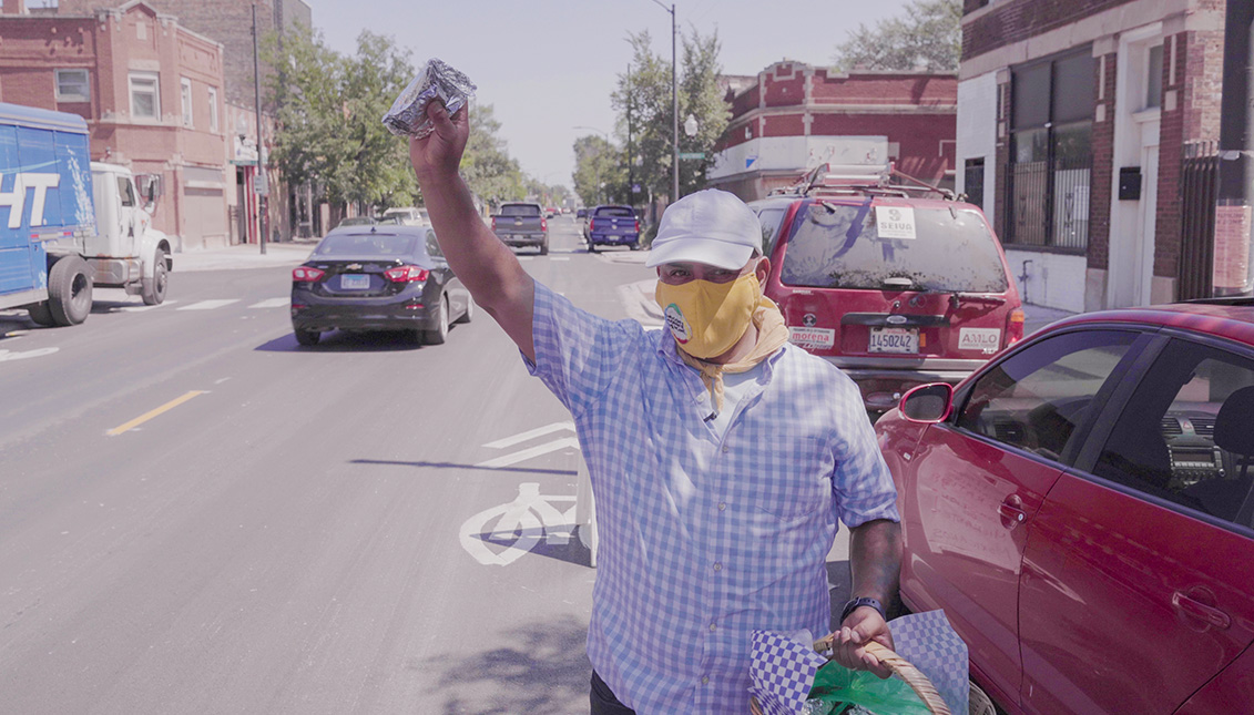 Latino are essential hace visible el sentido de comunidad de los hispanos, muchos de ellos trabajadores esenciales. Photo: PBS