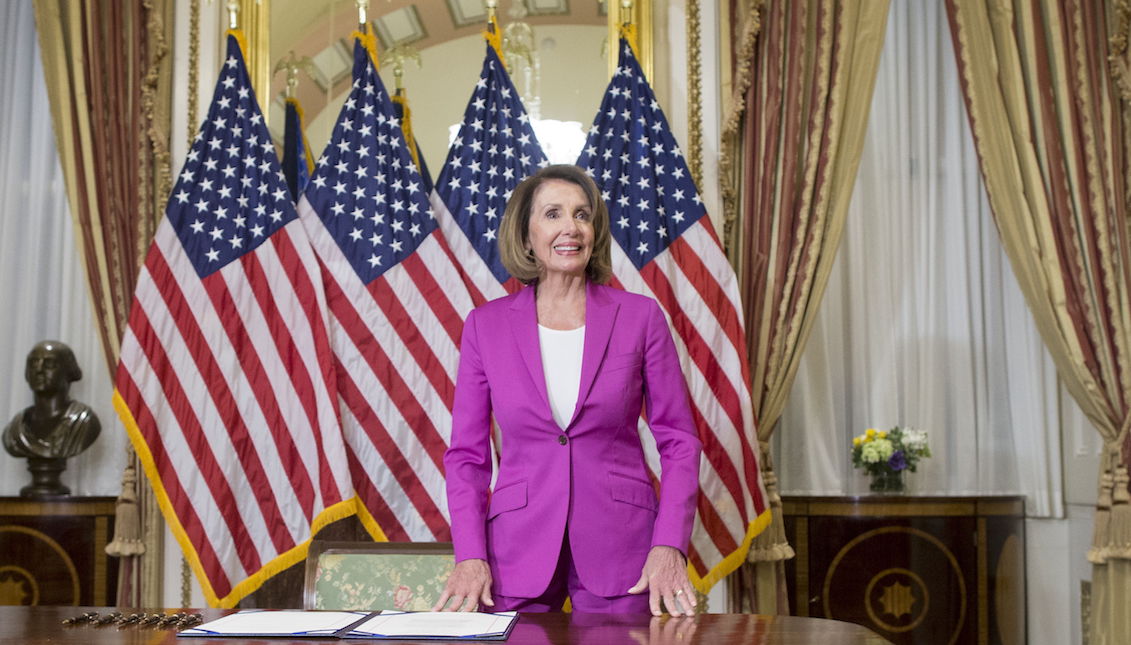 The Speaker of the United States House of Representatives, Nancy Pelosi, arrives to participate in an enrollment ceremony for legislation on Capitol Hill in Washington, on January 11, 2019. EFE/EPA/MICHAEL REYNOLDS