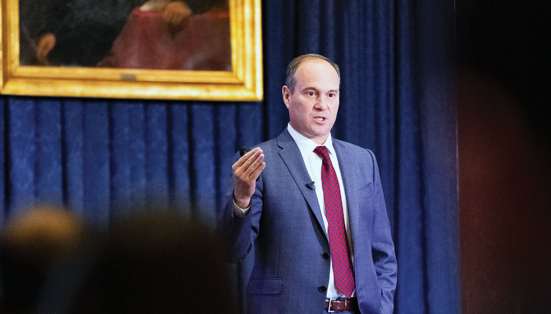 Joseph Dominguez, CEO of ComEd, at the inaugural AL DÍA Global Speaker Series event at the Union League in Philadelphia, PA, on May 15. Photo: Manuel Flores / AL DÍA News