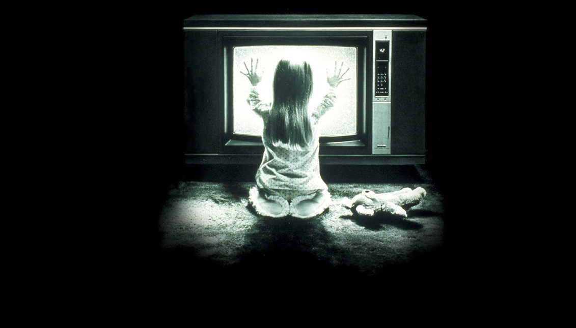 La mayoría de las veces estos misterioso ruidos y objetos que caen al suelo tienen una explicación de lo más lógica. Photo: Poltergeist.