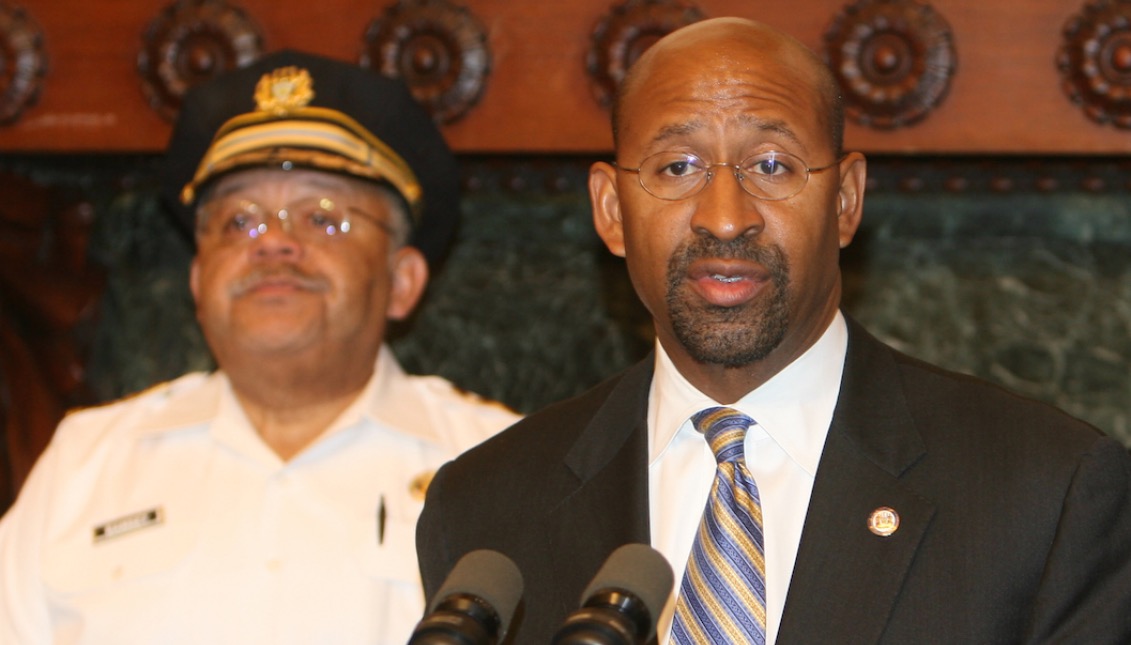 Commissioner Charles Ramsey and Mayor Michael Nutter. Photo: AL DÍA Archive
