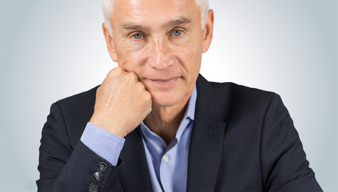 Immediately following an event at the Free Library of Philadelphia on March 2, Univision anchor Jorge Ramos visited AL DÍA News for a conversation with AL DÍA CEO Hernán Guaracao. Samantha Laub / AL DÍA News