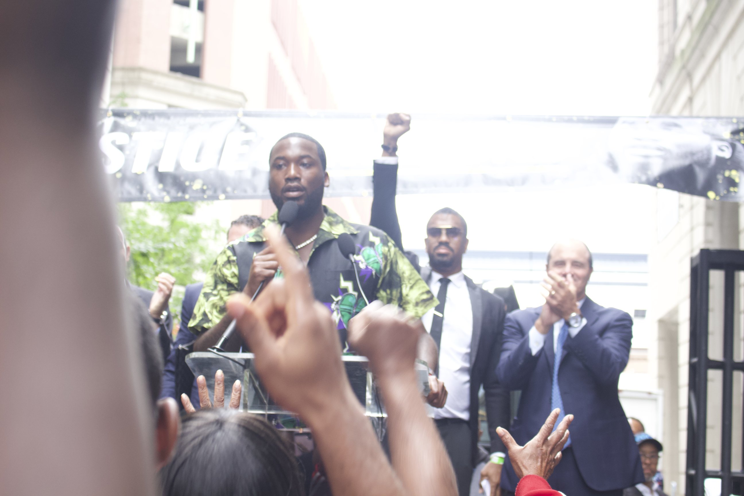 Meek Mill confirms that he is now free from probation during a rally on Aug. 27. Photo: Jensen Toussaint/AL DÍA News