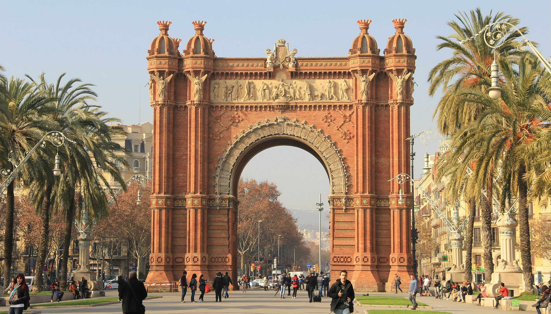 El Paseo San Juan acaba en el Arco del Triunfo. Foto: katerina198
