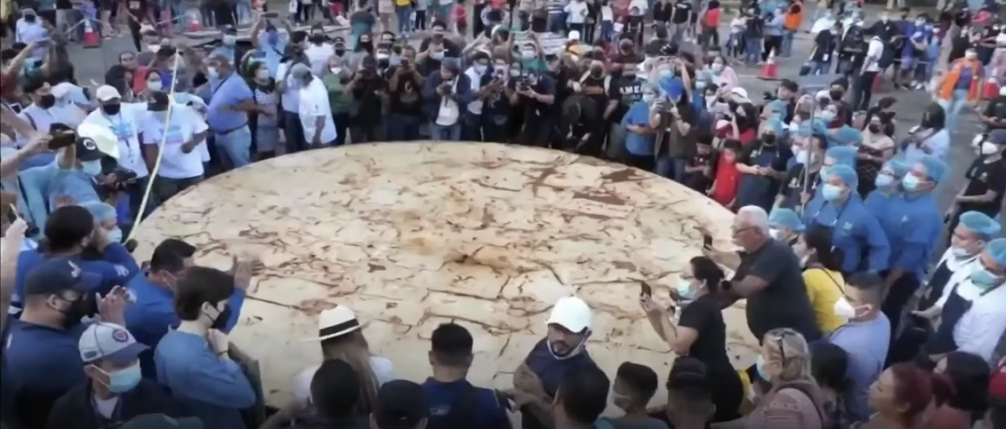 The world's largest pupusa. Photo: Telemundo