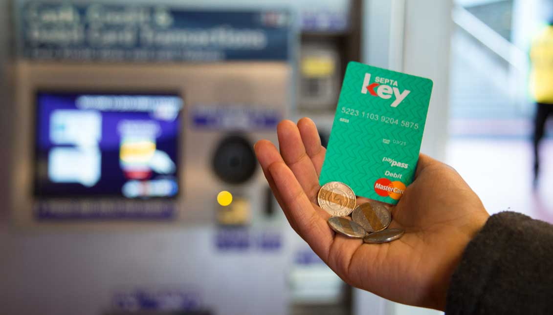 SEPTA is phasing out token sales. Photo Samantha Laub /AL DÍA News