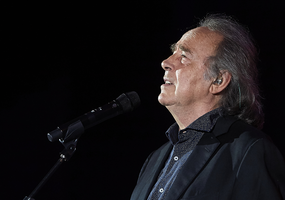 Joan Manuel Serrat will go on one final tour before saying goodbye to the stage for good. Photo: Manuel Queimadelos Alonso/Getty Images
