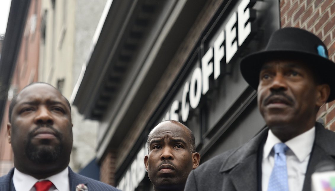 Community leaders and public officials appear at a press conference in front of a Starbucks coffee shop in downtown Philadelphia, United States, on Monday, April 16, 2018, two days after two black men were arrested at the facility. EFE / Bastiaan Slabbers